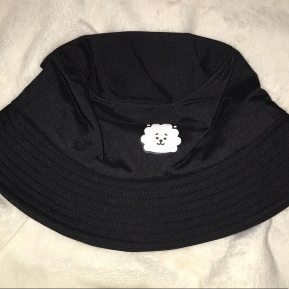 BT21 RJ Black bucket hat